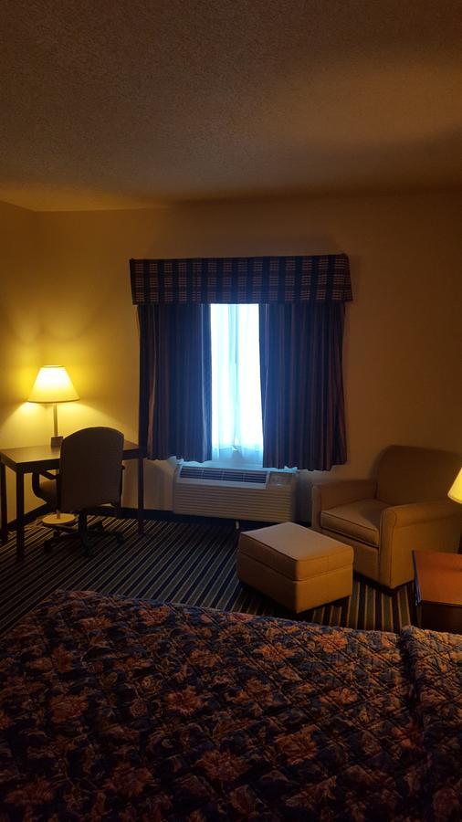 The Rutledge Inn Luverne Exterior photo